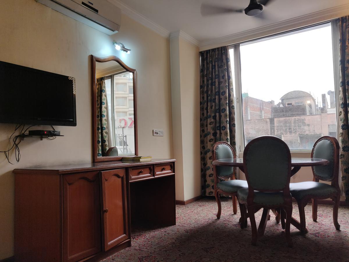 Hotel Premier Jammu Extérieur photo