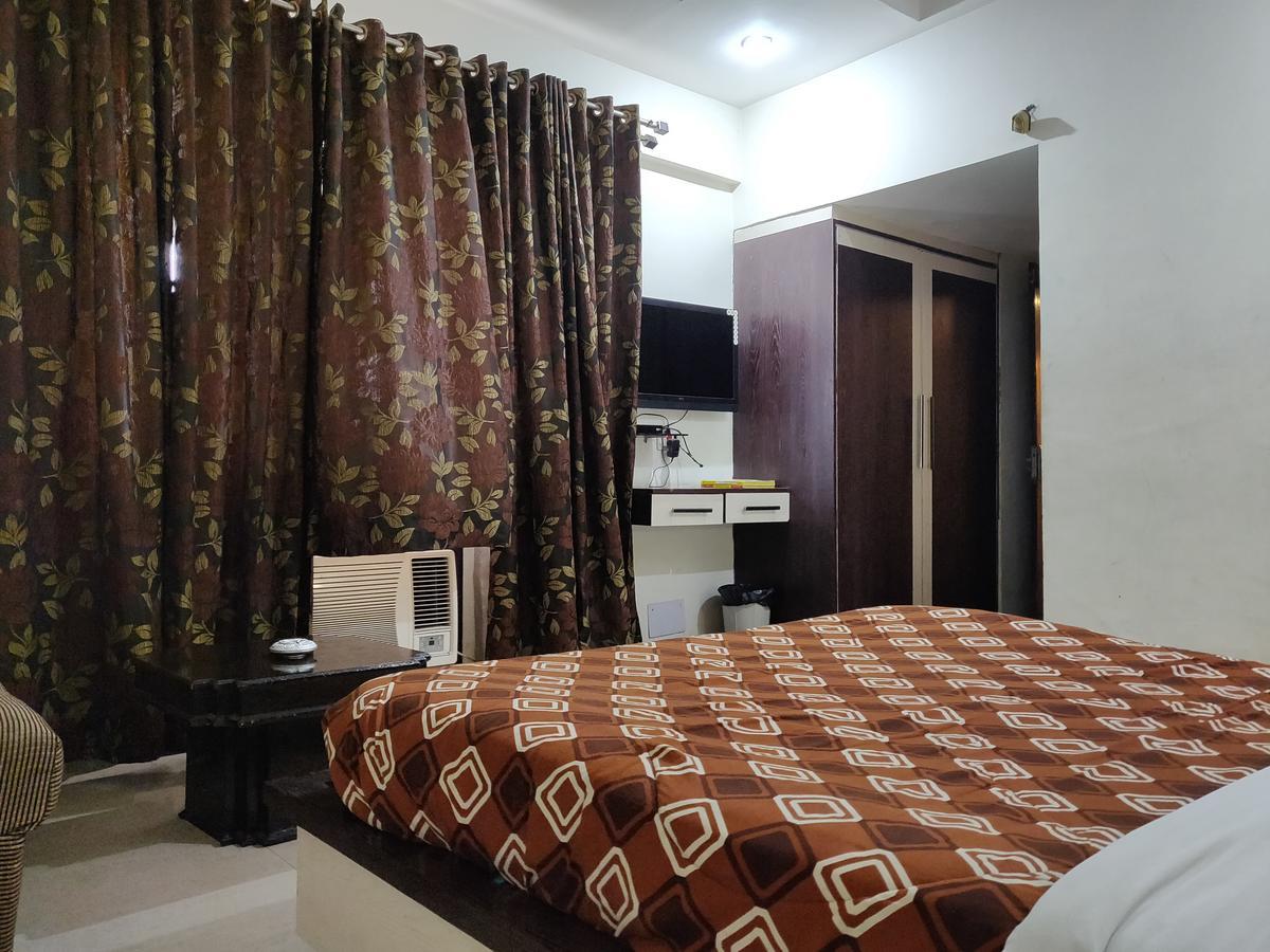 Hotel Premier Jammu Extérieur photo