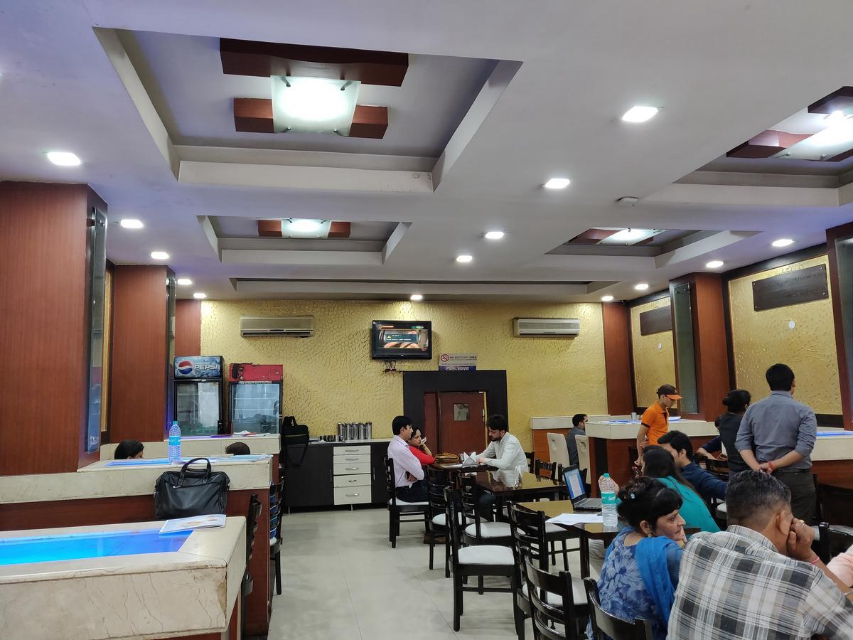 Hotel Premier Jammu Extérieur photo
