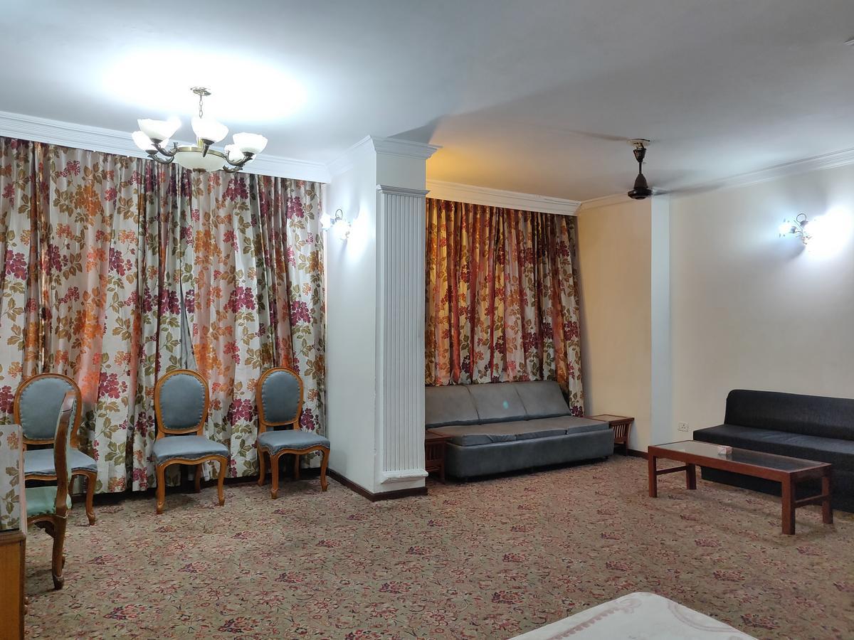 Hotel Premier Jammu Extérieur photo
