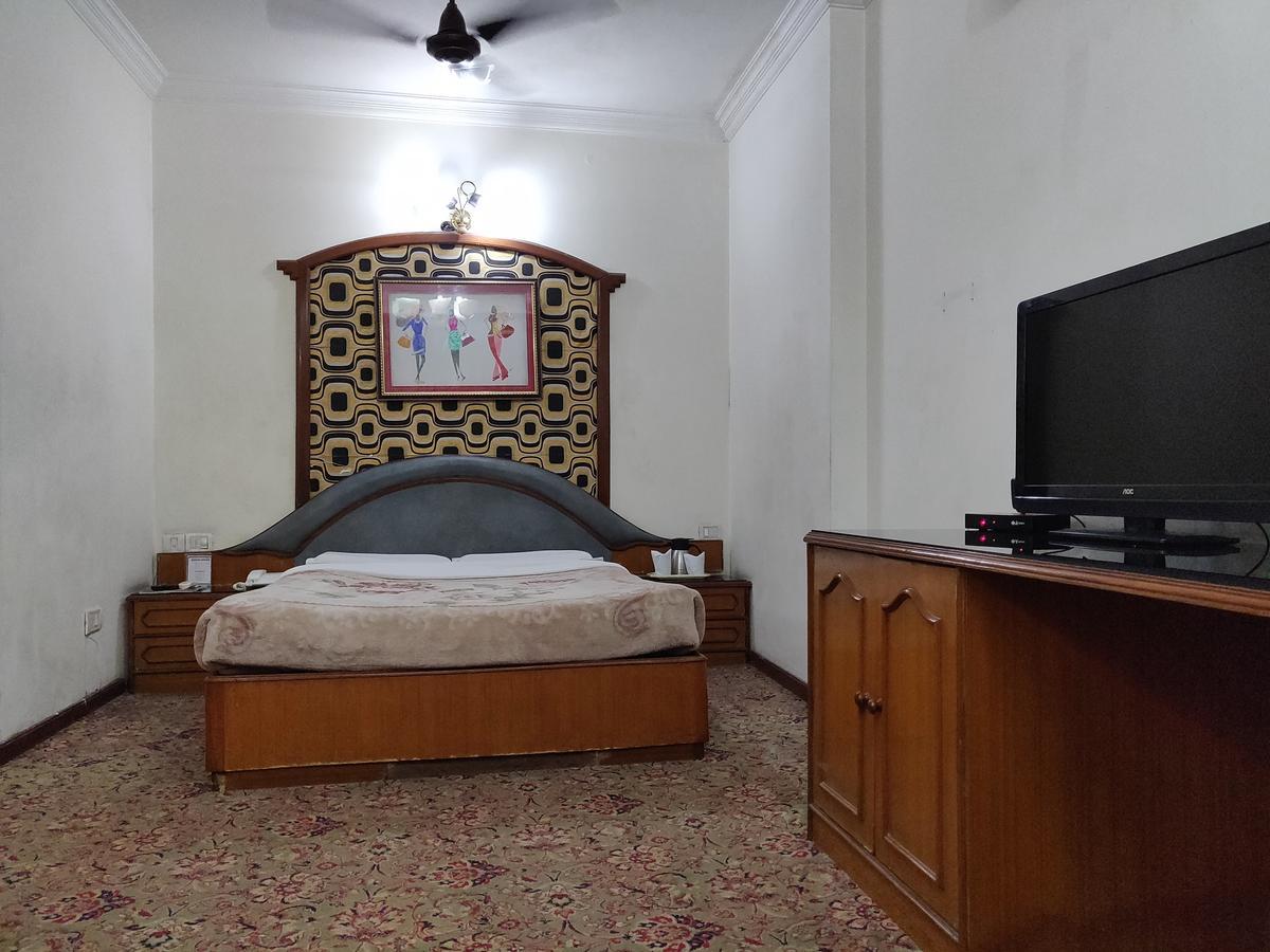 Hotel Premier Jammu Extérieur photo
